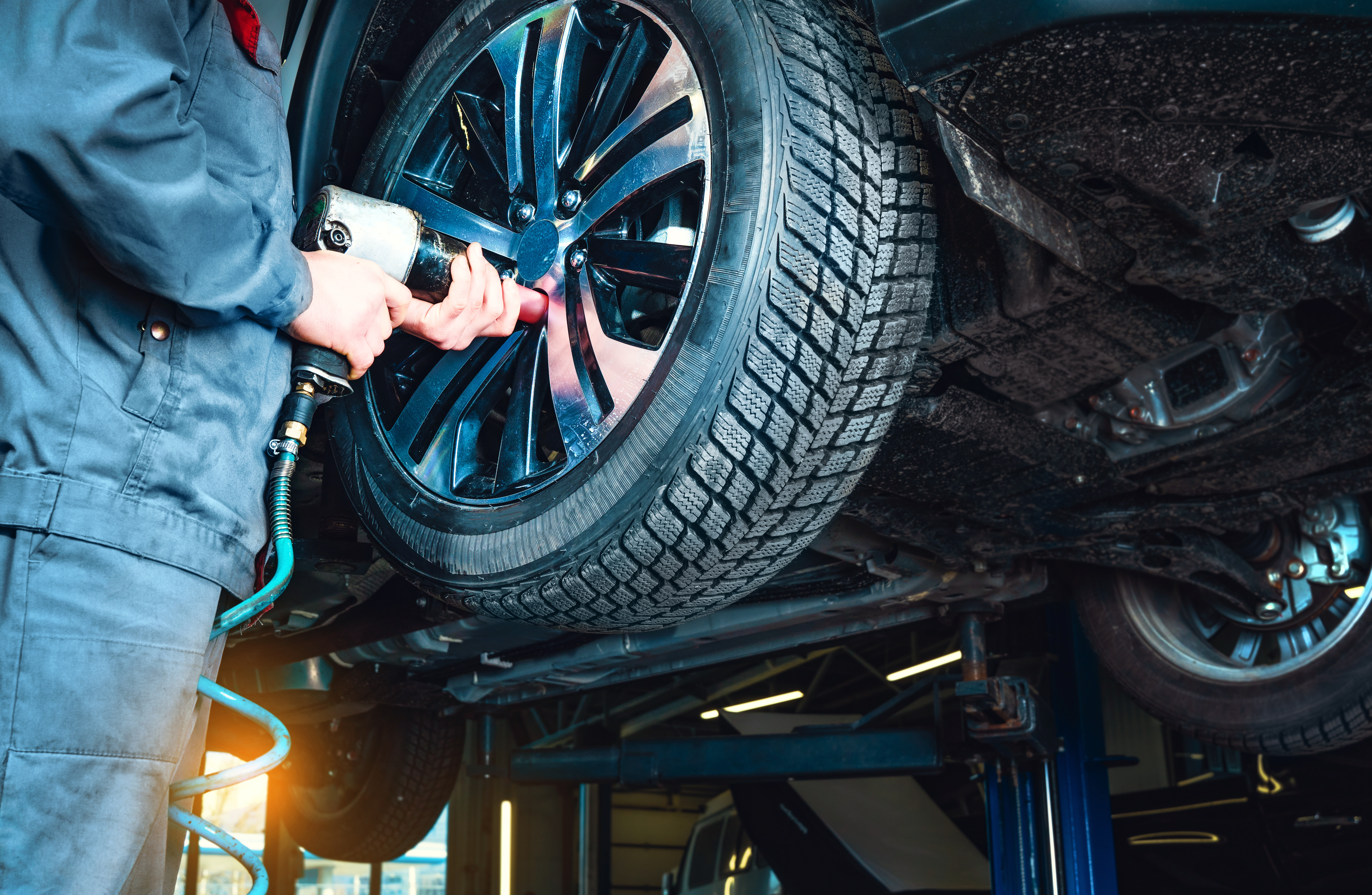 MOT vehicle repair at IN'n'OUT Autocentres